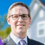 Headshot of William Bailes with glasses on